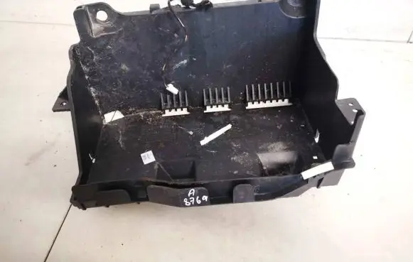 Battery box tray