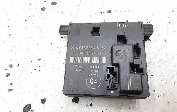 Mercedes-Benz E W211 Door control unit/module 2118201526 356805