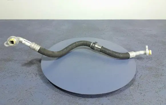 Volvo S90, V90 Air conditioning (A/C) pipe/hose 31497424