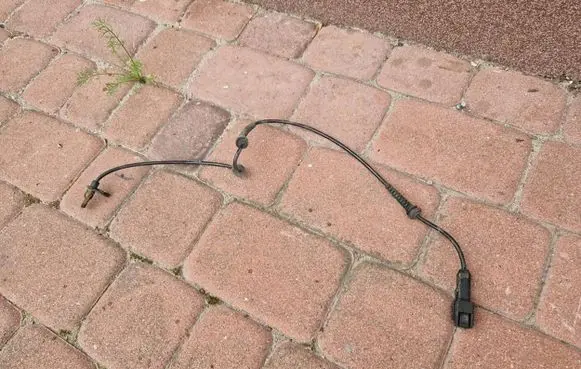 Renault Captur II ABS brake wheel speed sensor 479106575R