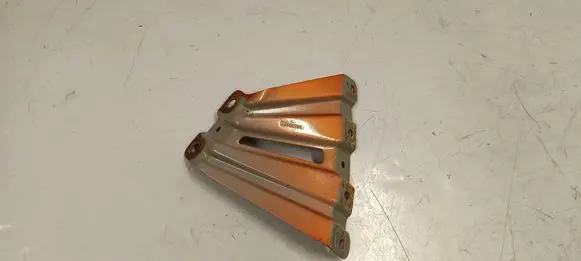 MG ZS Fender mounting bracket 10230193