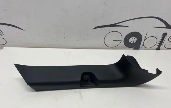 Volvo C40 Tailgate trim 32353465