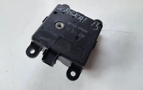 Nissan Qashqai A/C air flow flap actuator/motor 27330ET00A