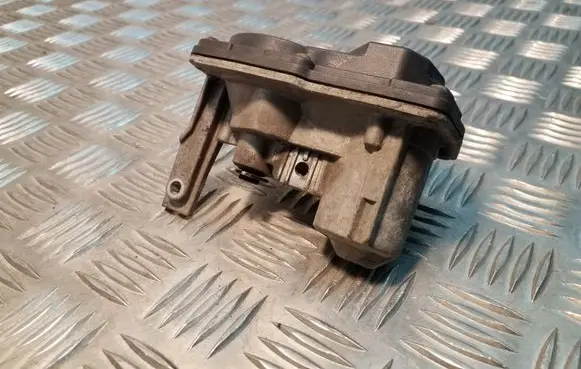 Skoda Octavia Mk3 (5E) Intake manifold valve actuator/motor 5Q0253691F