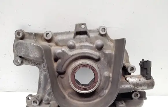 Opel Zafira C Oil pump 55581829 70297119
