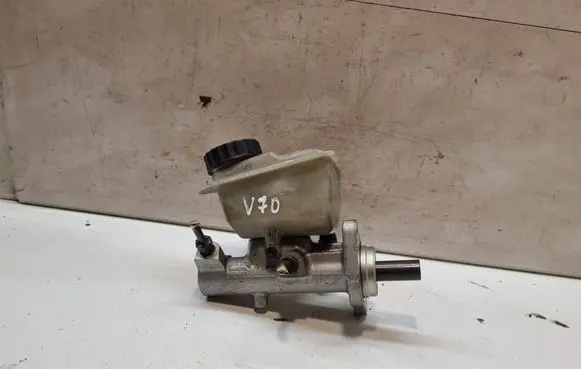 Volvo V70 Master brake cylinder 8646006