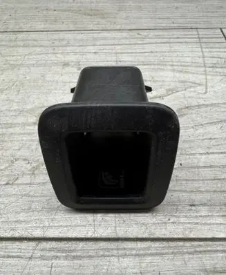 Volkswagen PASSAT B8 ISOFIX cover 3G0887233A