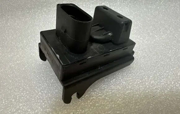 Audi A8 S8 D2 4D Air quality sensor 4B0907659B PA66GF30