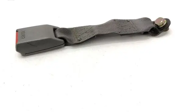 Mazda 929 Middle seatbelt buckle (rear) 