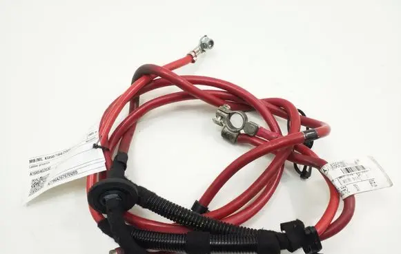 Mercedes-Benz ML W164 Positive cable (battery) A1645402030