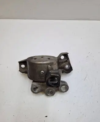 Fiat 500L Engine mount bracket 50508653