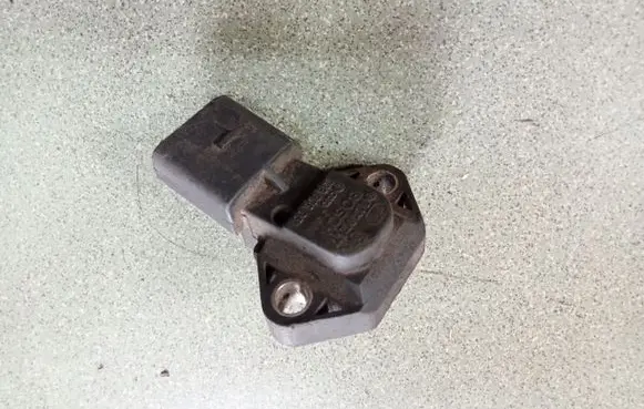 Audi A6 S6 C6 4F Air pressure sensor 038906051B