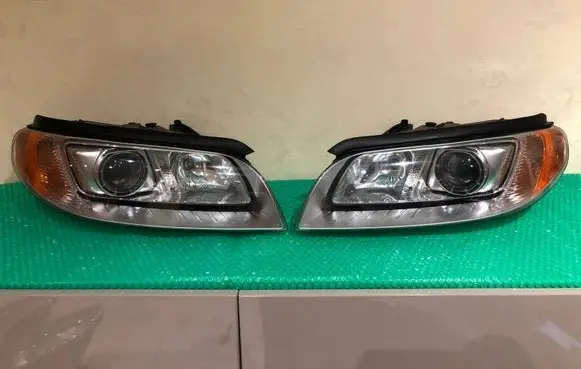 Volvo S80 Headlight/headlamp 31214168 31214169