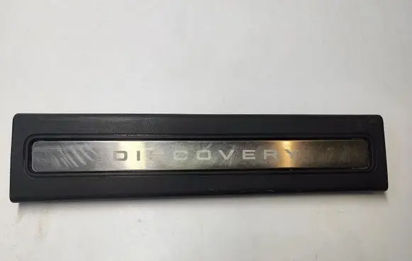 Land Rover Discovery 5 Front sill trim cover HY3213200
