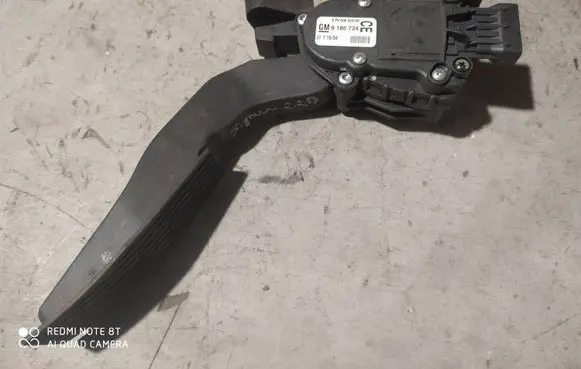 Opel Signum Accelerator throttle pedal 9186724