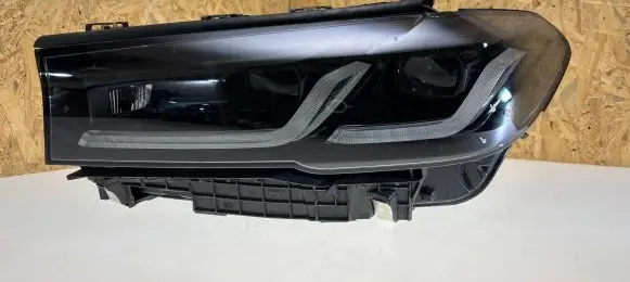 BMW 5 G30 G31 G38 Headlight/headlamp 8082655 K180KT5