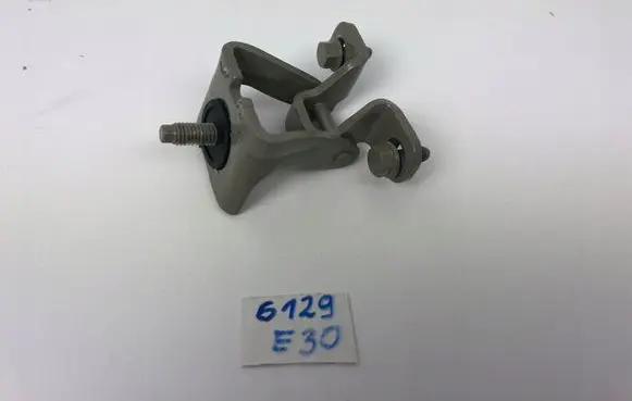 Skoda Karoq Tailgate/trunk/boot hinge 5G6827301C