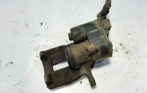 Volvo XC60 Rear brake caliper