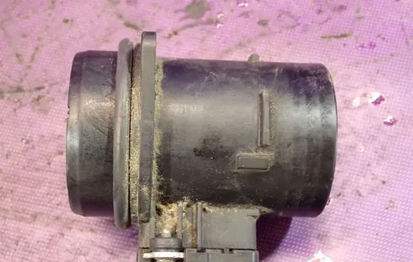 Citroen C3 Mass air flow meter 9683282980