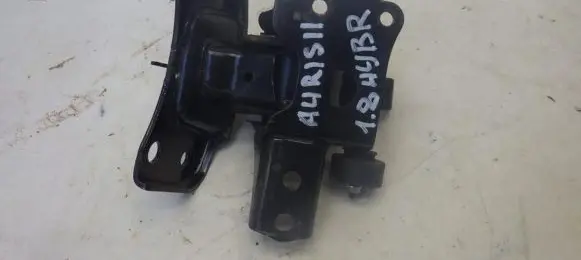 Toyota Auris E180 Engine mount vacuum valve 