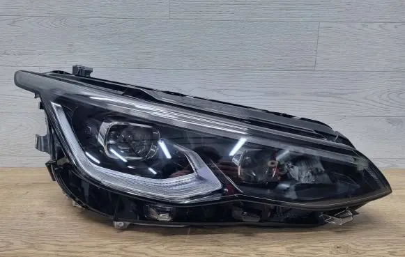 Volkswagen Golf VIII Headlight/headlamp 5H1941114C