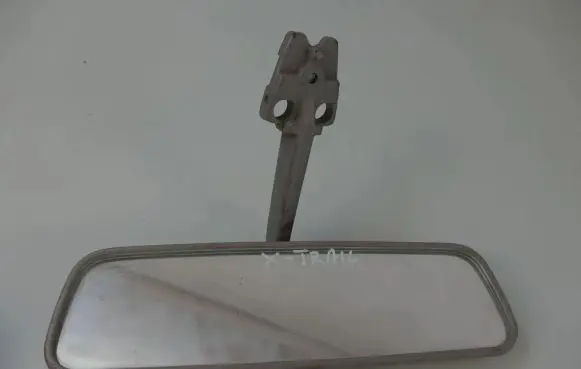 Nissan X-Trail T30 Rear view mirror (interior)