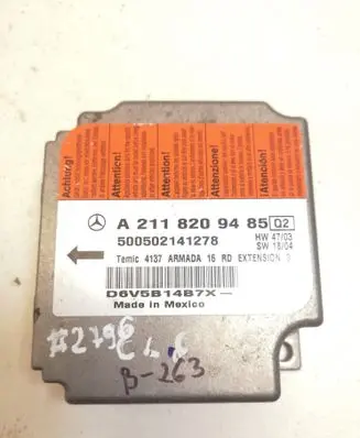 Mercedes-Benz CLS C219 Airbag control unit/module A2118209485