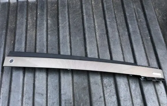 Land Rover Discovery 5 Front door trim bar HY32046A63