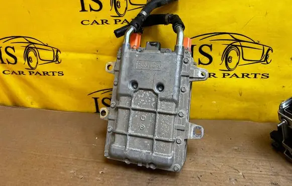 Ford Kuga III Voltage converter/converter module LX6810C785AJ LX6810B689YF