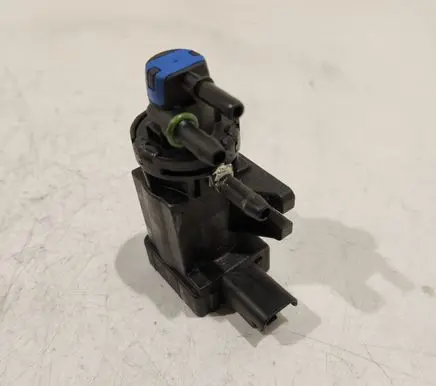 Peugeot 5008 Turbo solenoid valve 9801887680