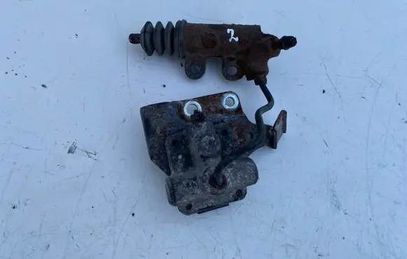Toyota Corolla Verso E121 Clutch slave cylinder 