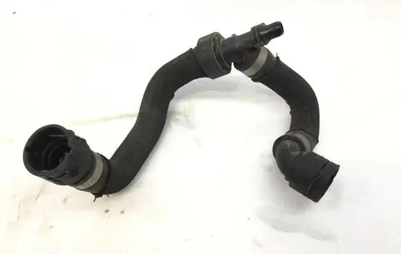 Mercedes-Benz C AMG W205 Engine coolant pipe/hose A2055010391