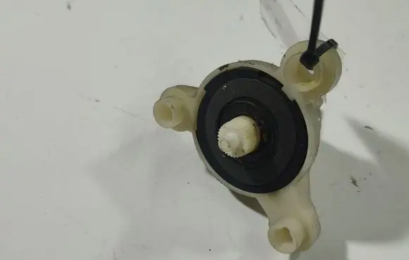 Volkswagen Polo IV 9N3 Sunroof motor/actuator 