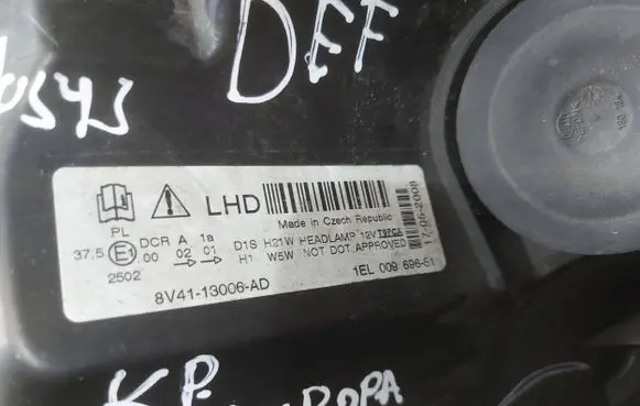 Ford Kuga I Headlight/headlamp t97ca