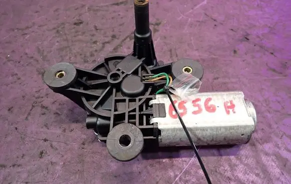 Lancia Ypsilon Rear window wiper motor