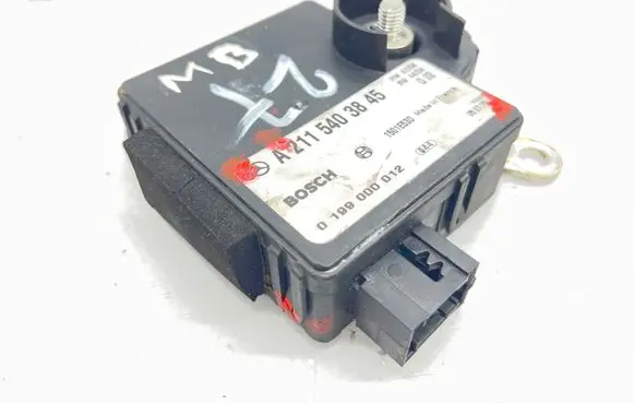 Mercedes-Benz E W211 Charging relay A2115403845