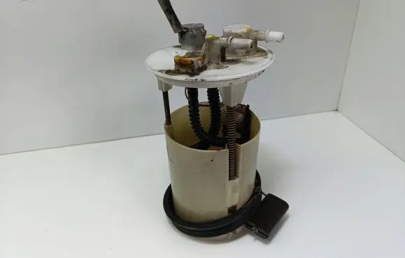Toyota Avensis T250 In-tank fuel pump 7701002040