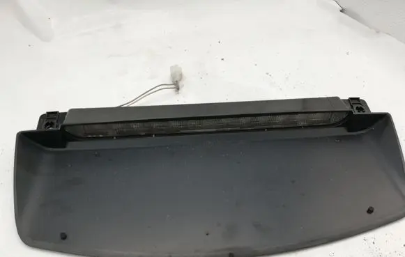 Nissan Primera Third/center stoplight 270282