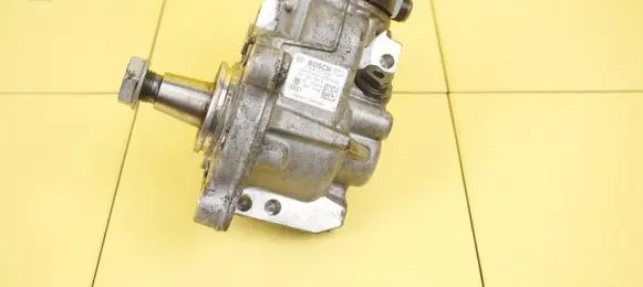 Seat Alhambra (Mk2) Fuel injection high pressure pump 04L130755E 26SP52