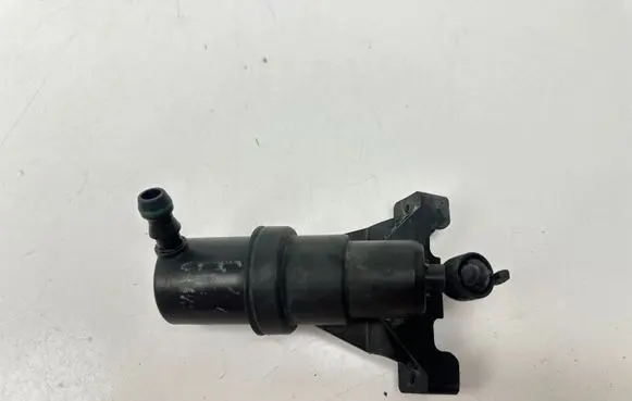 BMW 7 E65 E66 Headlight washer spray nozzle