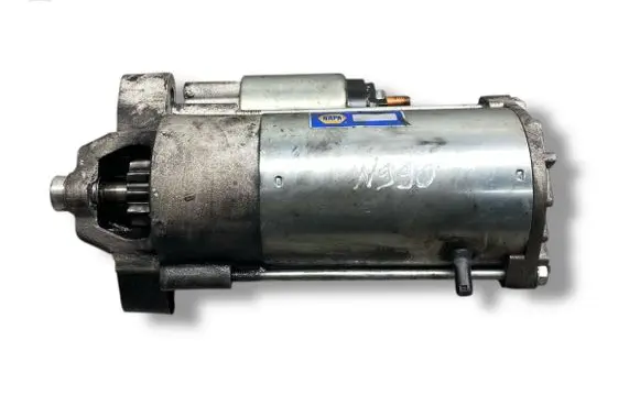 Volvo V70 Starter motor D4204T
