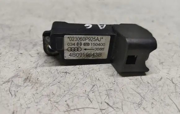 Audi A6 S6 C5 4B Airbag deployment crash/impact sensor 4B0959643B