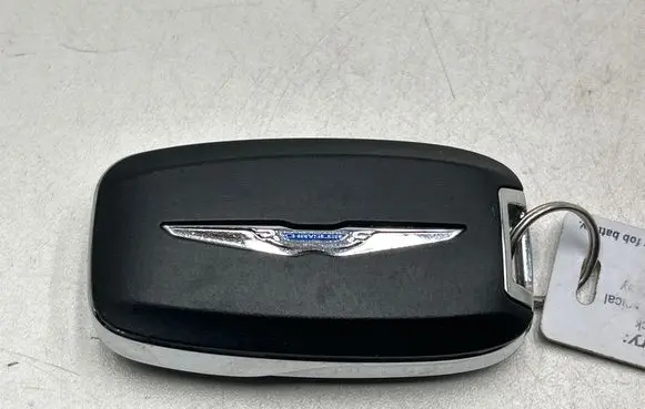 Chrysler Pacifica Ignition key/card 