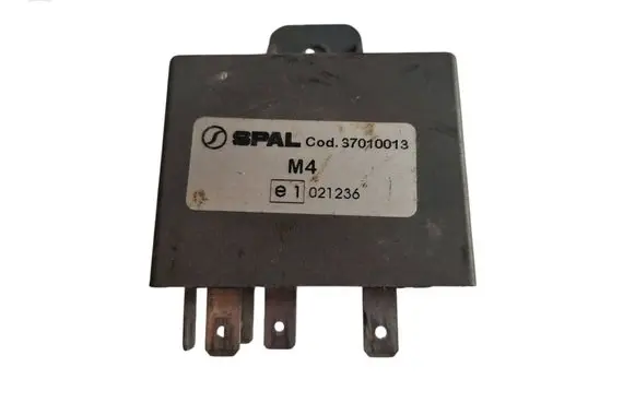 Volkswagen Transporter - Caravelle T4 Other relay 37010013