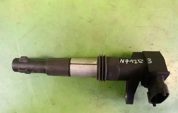 Alfa Romeo GTV High voltage ignition coil 0221604103