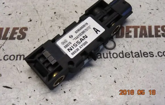 Nissan Primera Airbag deployment crash/impact sensor 98830 AY000