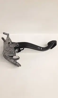 BMW 1 F20 F21 Brake pedal C4005569