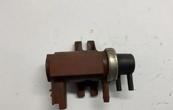 Volvo S40 Turbo solenoid valve 70096803 06T332 9652570180