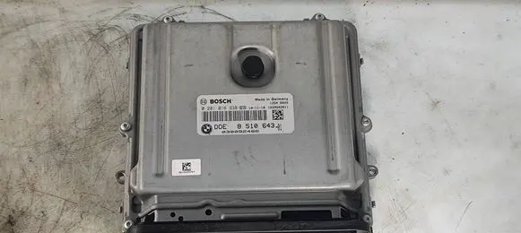 BMW 5 F10 F11 Engine control unit/module 0281016938 8510643 030092466