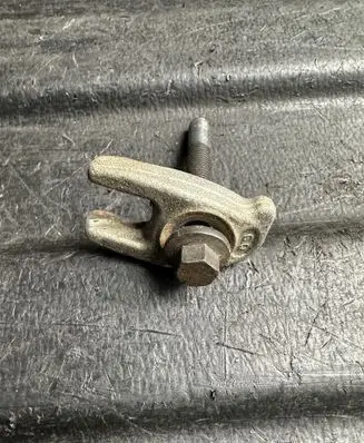 Mercedes-Benz Citan W415 Fuel Injector clamp holder 020202